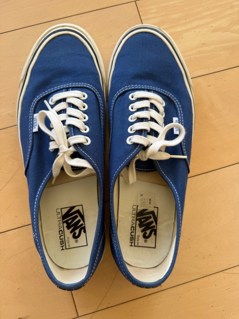 Vans Royal Blue Canvas Authentic Sneakers with UltraCush Insoles. Mens size 11.